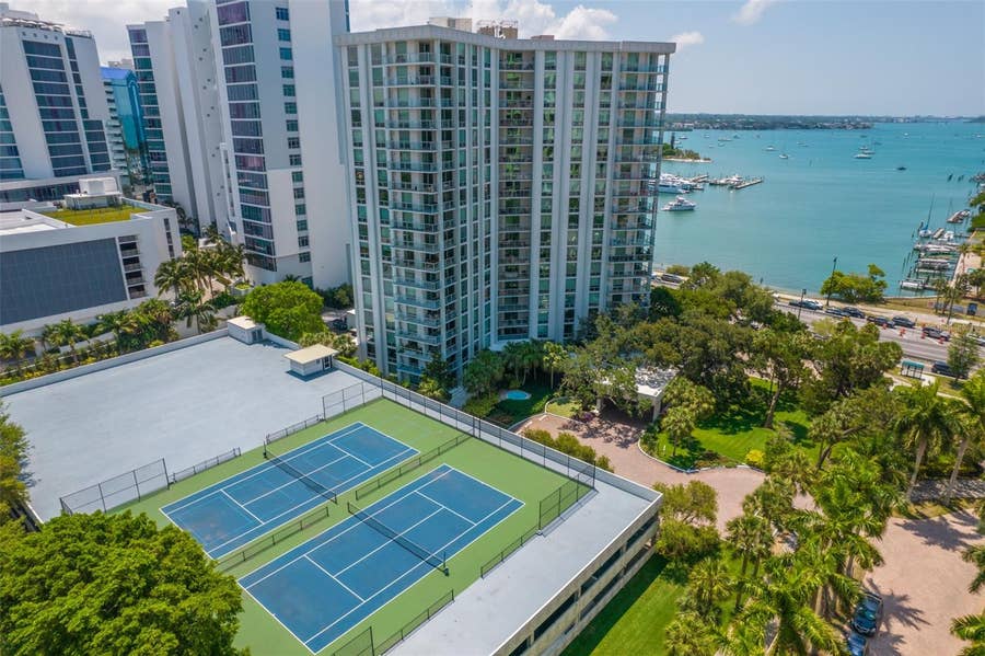 Property photo for 1111 N GULFSTREAM AVENUE, #4E, Sarasota, FL