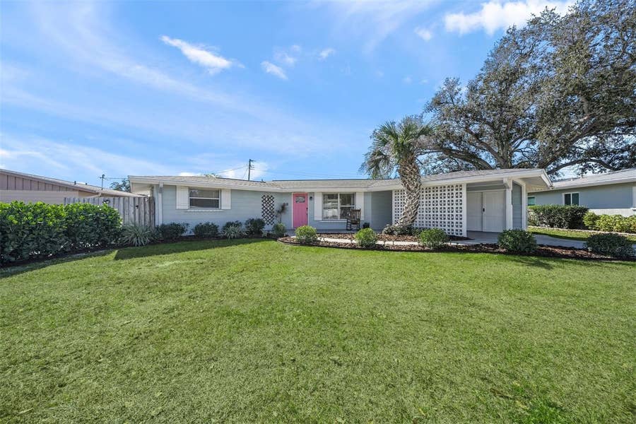 Property photo for 3165 REGATTA CIRCLE, Sarasota, FL