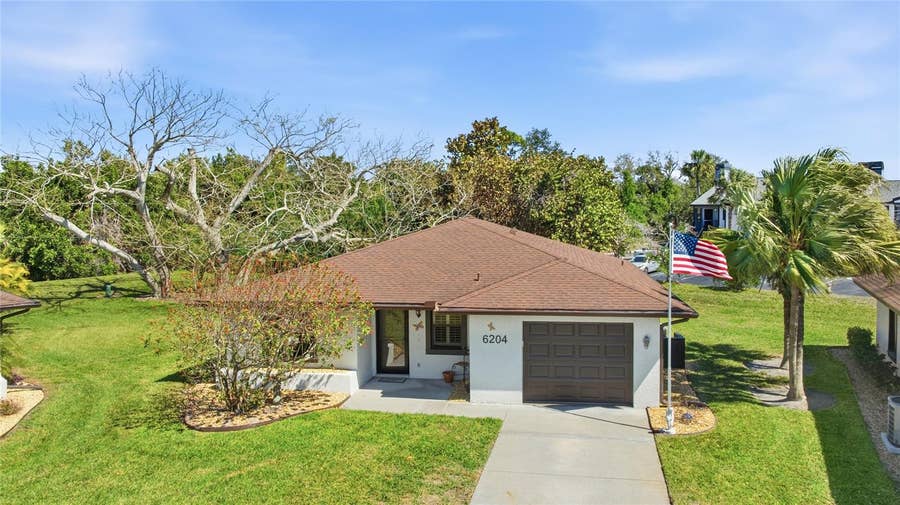 Property photo for 6204 HERITAGE LANE, Bradenton, FL