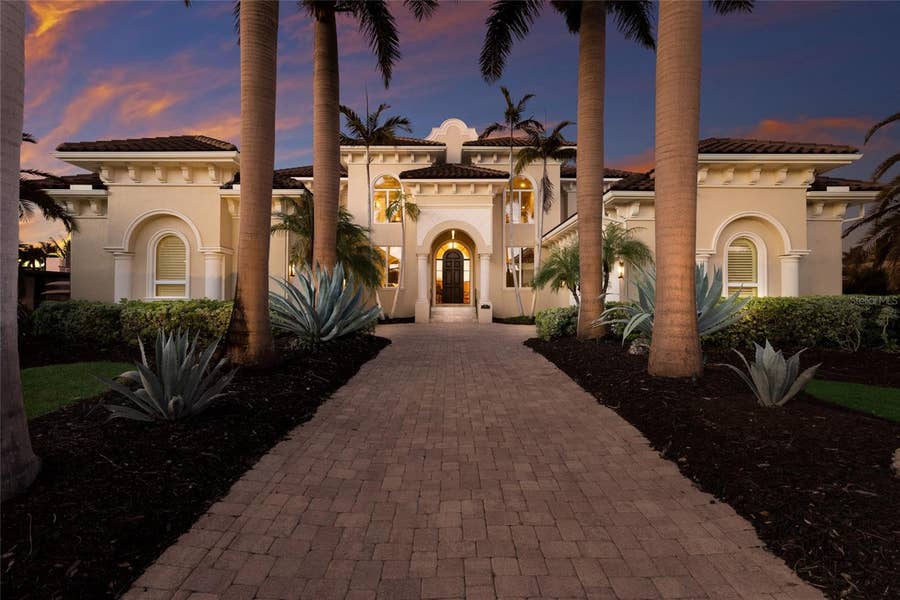 Property photo for 617 N OWL DRIVE, Sarasota, FL