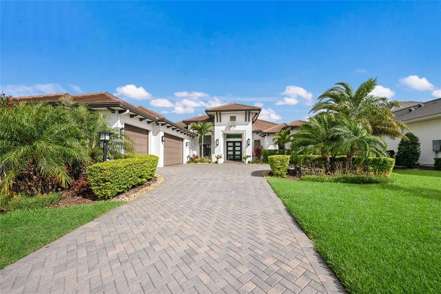 Property photo for 7936 MAINSAIL LANE, Sarasota, FL