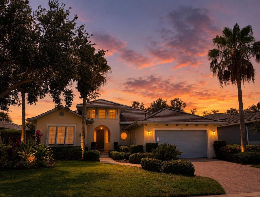 Property photo for 904 RIVERSCAPE STREET, Bradenton, FL