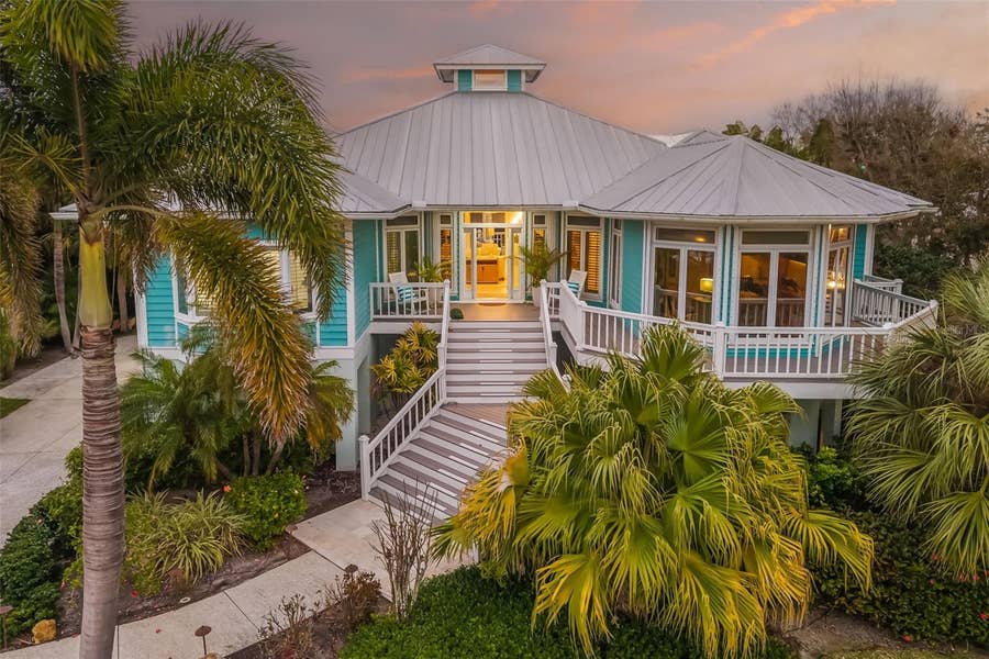 Property photo for 746 EAGLE POINT DRIVE, Venice, FL