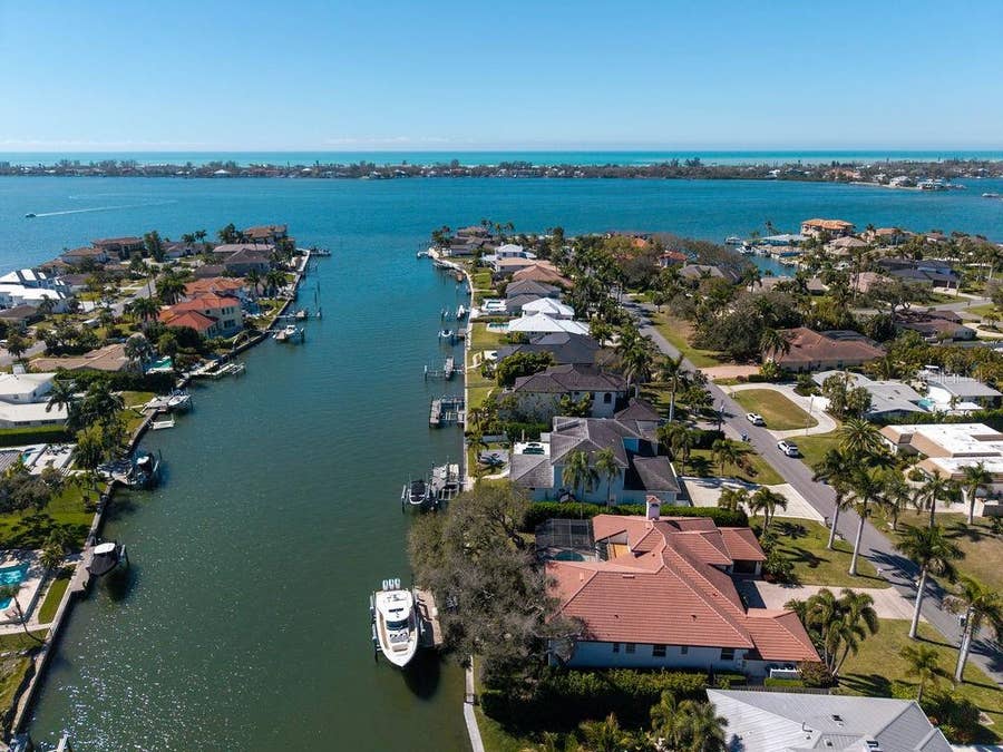Property photo for 7637 COVE TERRACE, Sarasota, FL
