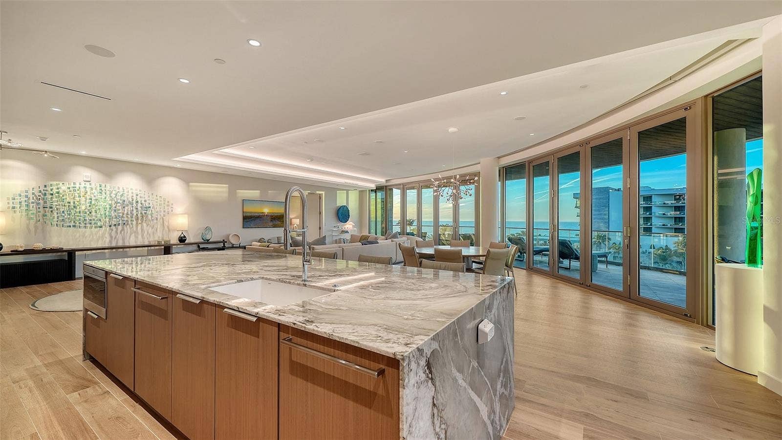 1561 GULF OF MEXICO DRIVE, #404, Longboat Key, FL 34228 1561 GULF OF MEXICO DRIVE, #404, Longboat Key, FL 34228