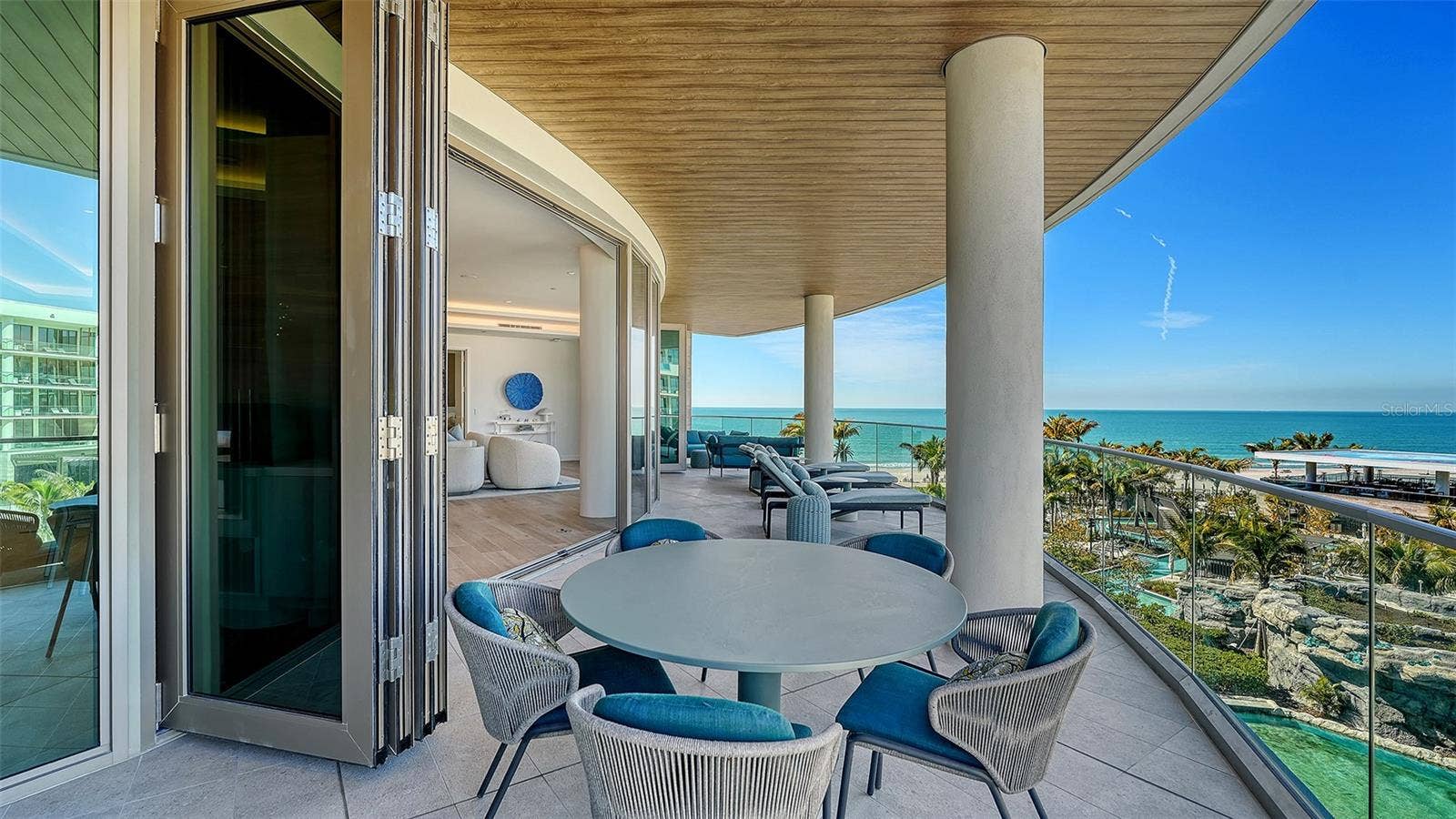 1561 GULF OF MEXICO DRIVE, #404, Longboat Key, FL 34228 1561 GULF OF MEXICO DRIVE, #404, Longboat Key, FL 34228