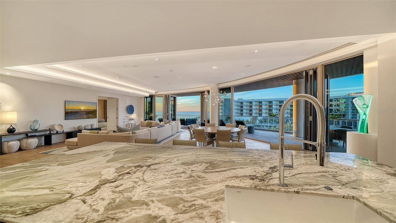 1561 GULF OF MEXICO DRIVE, #404, Longboat Key, FL 34228 1561 GULF OF MEXICO DRIVE, #404, Longboat Key, FL 34228