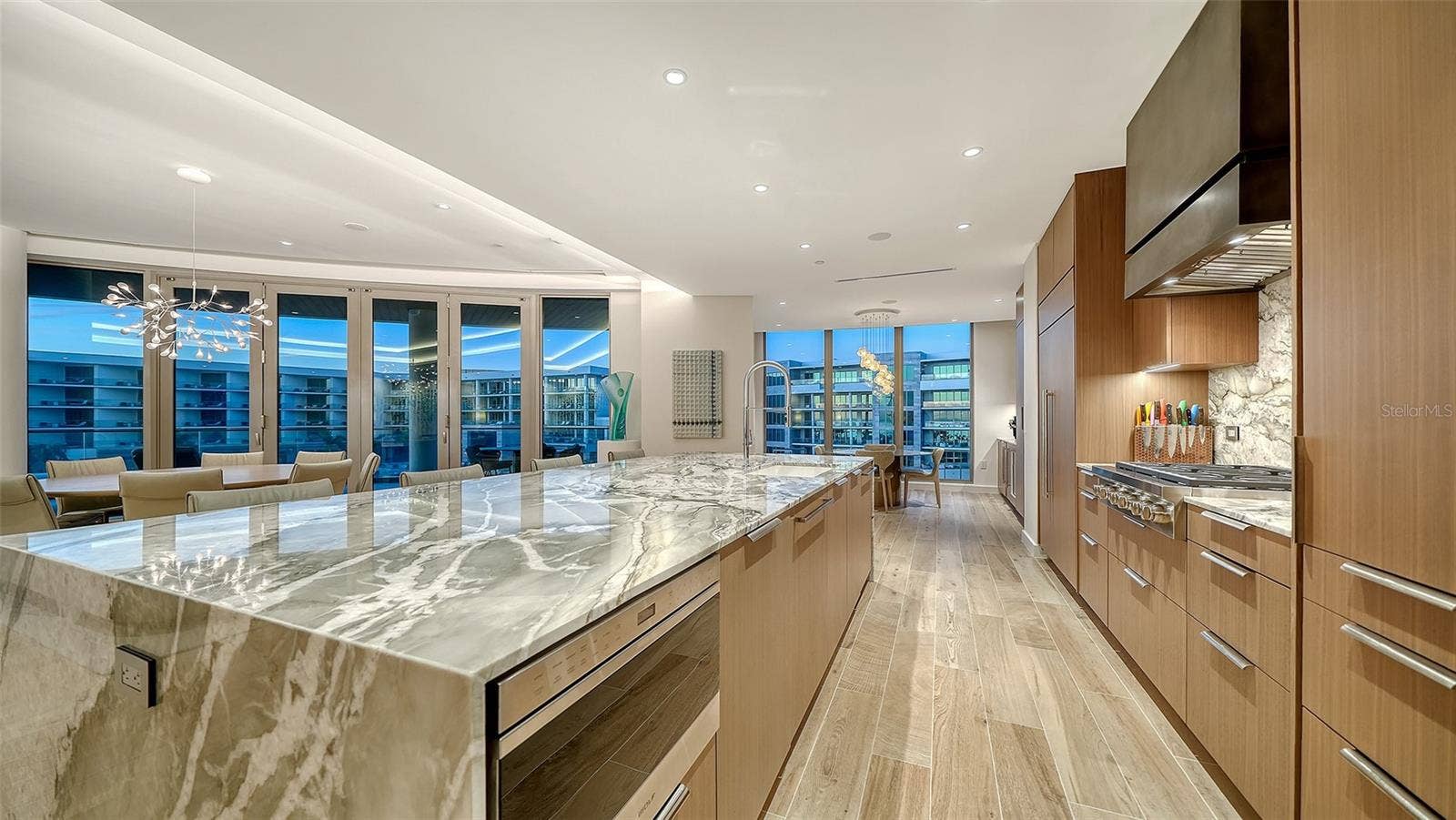 1561 GULF OF MEXICO DRIVE, #404, Longboat Key, FL 34228 1561 GULF OF MEXICO DRIVE, #404, Longboat Key, FL 34228