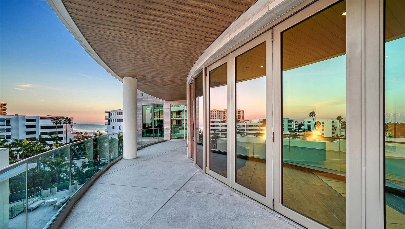 1561 GULF OF MEXICO DRIVE, #404, Longboat Key, FL 34228 1561 GULF OF MEXICO DRIVE, #404, Longboat Key, FL 34228