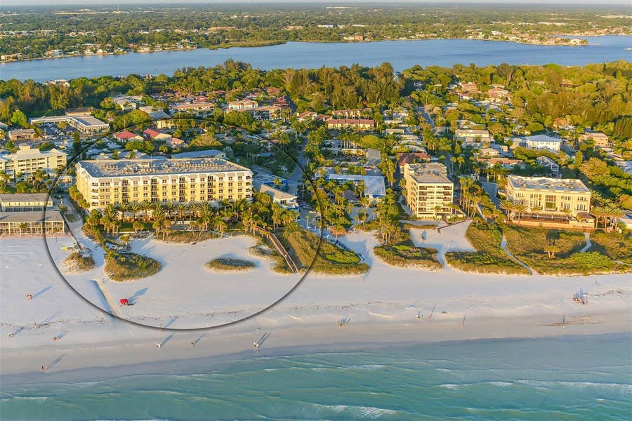 Property photo for 915 SEASIDE DRIVE, #504, Weeks 6-7, Sarasota, FL