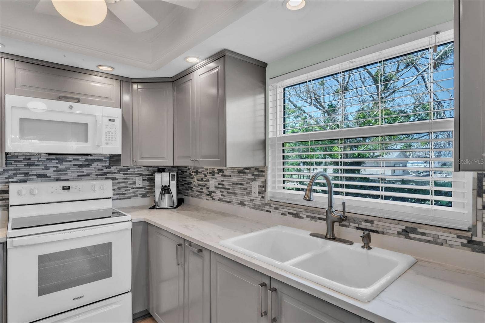 600 MANATEE AVENUE, #145, Holmes Beach, FL 34217