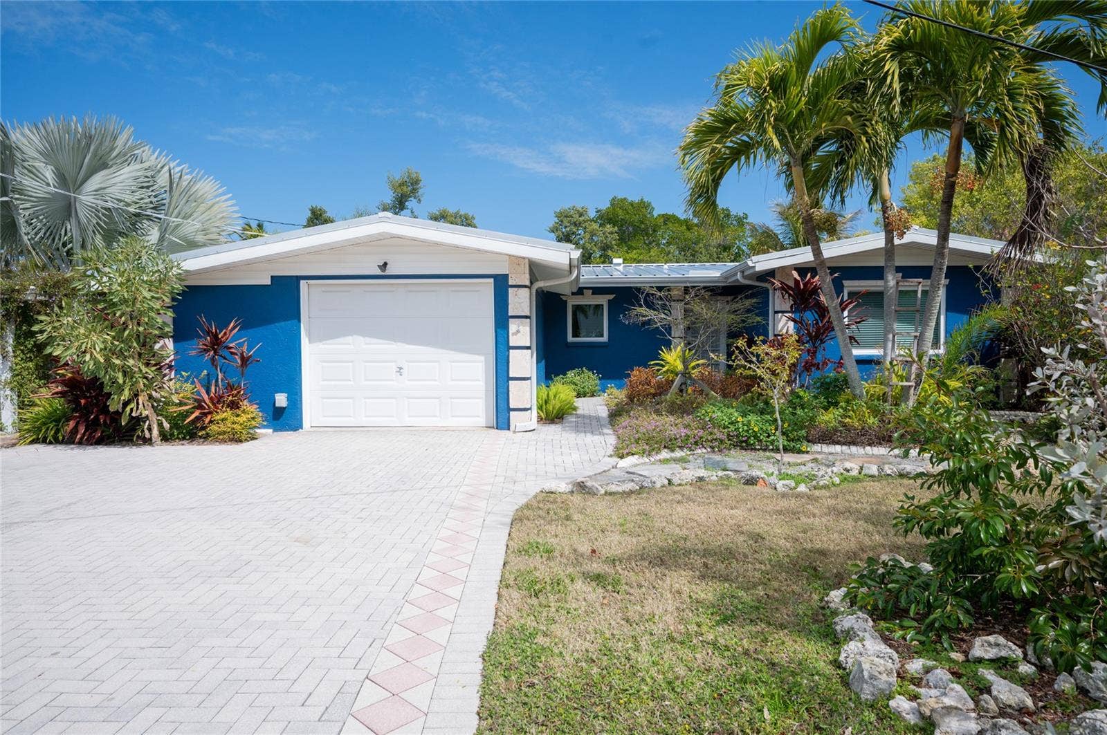 504 58TH STREET, Holmes Beach, FL 34217 504 58TH STREET, Holmes Beach, FL 34217
