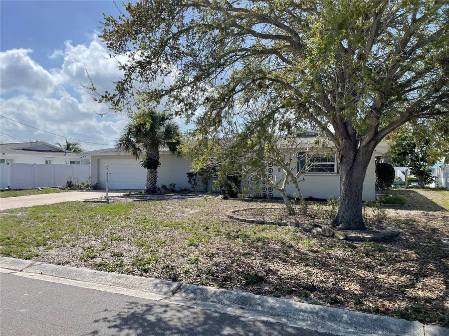 Property photo for 10307 SANDPIPER ROAD W, Bradenton, FL