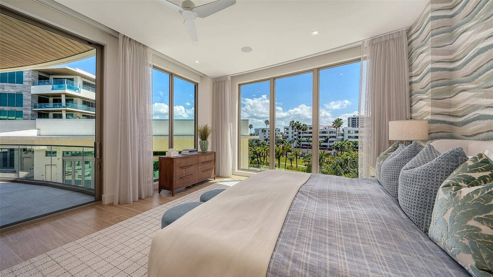 1561 GULF OF MEXICO DRIVE, #304, Longboat Key, FL 34228 1561 GULF OF MEXICO DRIVE, #304, Longboat Key, FL 34228