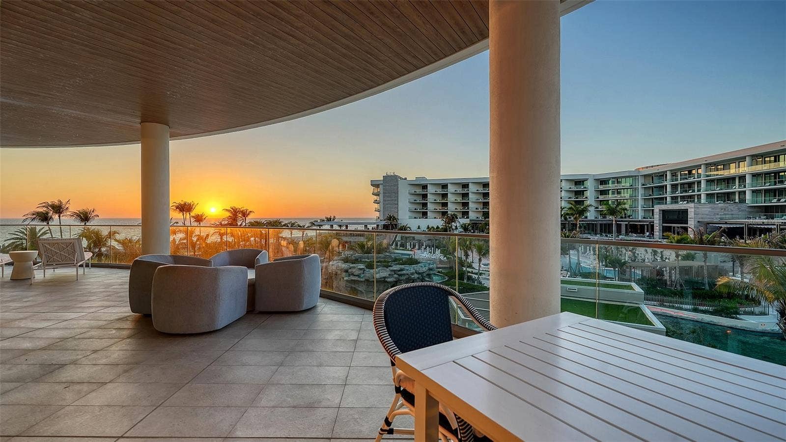 1561 GULF OF MEXICO DRIVE, #304, Longboat Key, FL 34228 1561 GULF OF MEXICO DRIVE, #304, Longboat Key, FL 34228