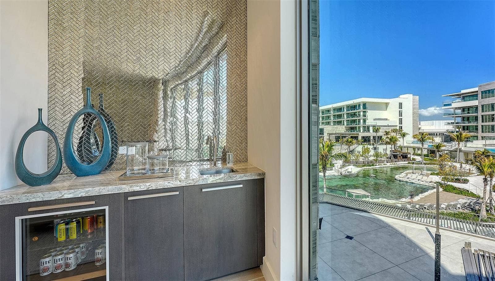 1561 GULF OF MEXICO DRIVE, #304, Longboat Key, FL 34228 1561 GULF OF MEXICO DRIVE, #304, Longboat Key, FL 34228