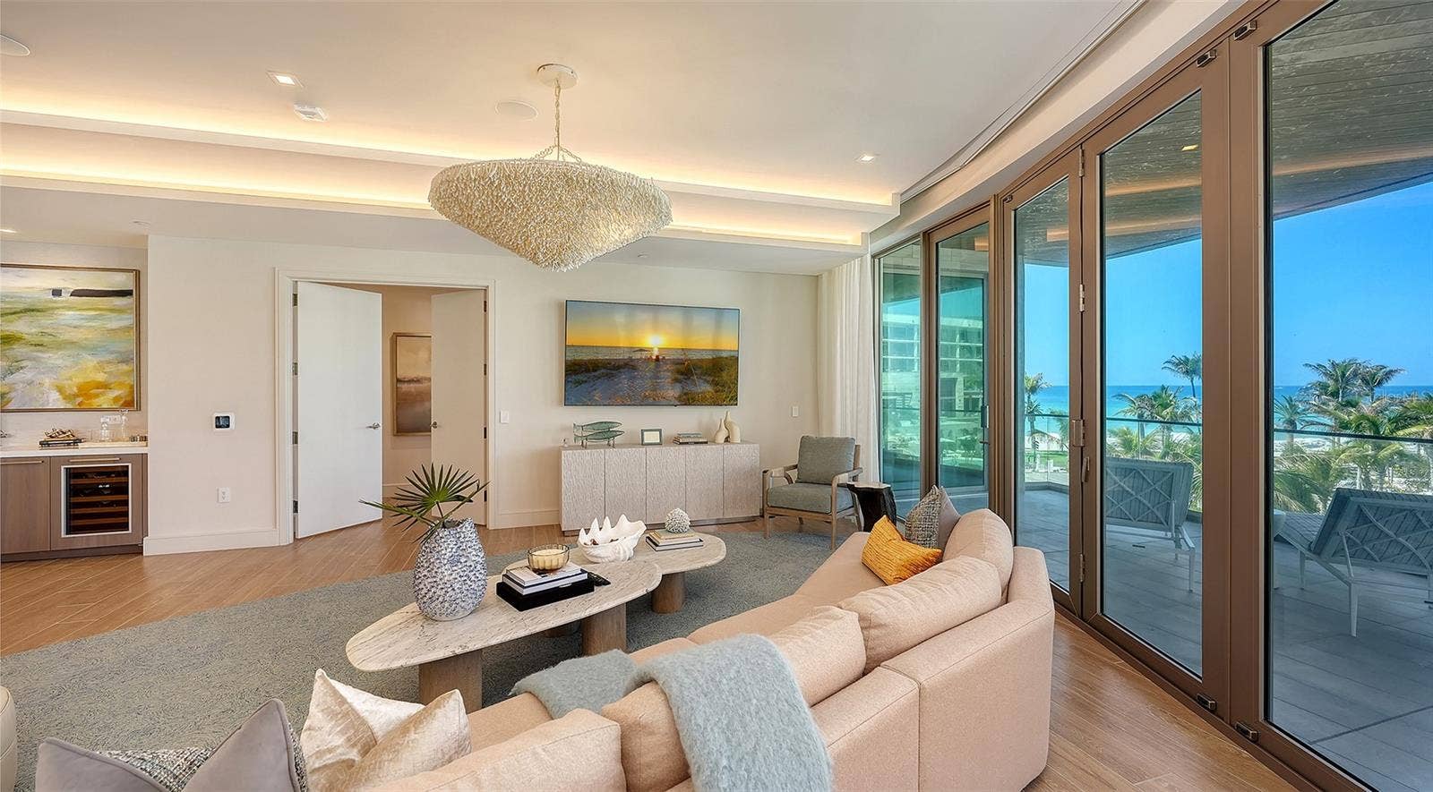 1561 GULF OF MEXICO DRIVE, #304, Longboat Key, FL 34228 1561 GULF OF MEXICO DRIVE, #304, Longboat Key, FL 34228