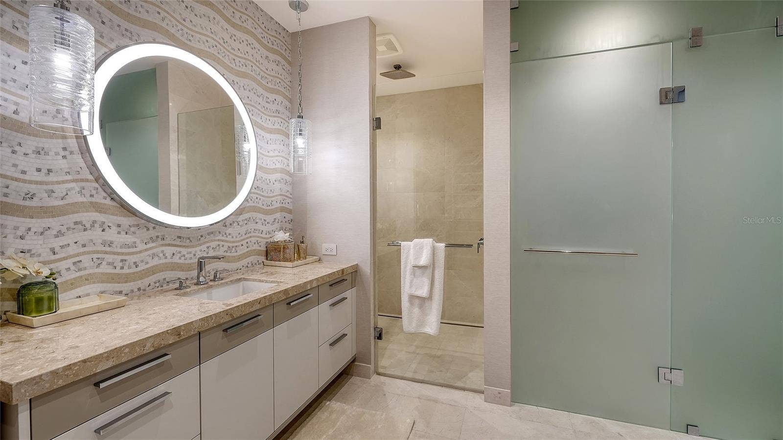 1561 GULF OF MEXICO DRIVE, #304, Longboat Key, FL 34228 1561 GULF OF MEXICO DRIVE, #304, Longboat Key, FL 34228