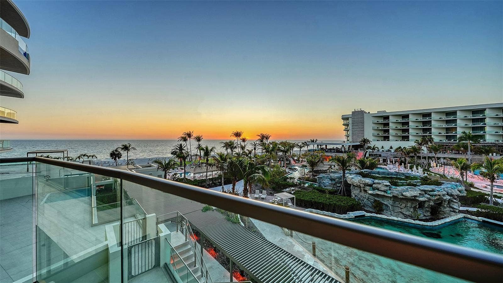 1561 GULF OF MEXICO DRIVE, #304, Longboat Key, FL 34228 1561 GULF OF MEXICO DRIVE, #304, Longboat Key, FL 34228