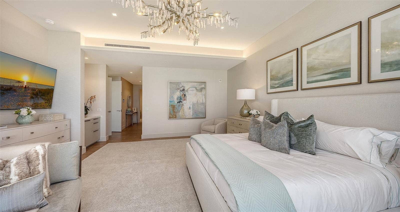 1561 GULF OF MEXICO DRIVE, #304, Longboat Key, FL 34228 1561 GULF OF MEXICO DRIVE, #304, Longboat Key, FL 34228