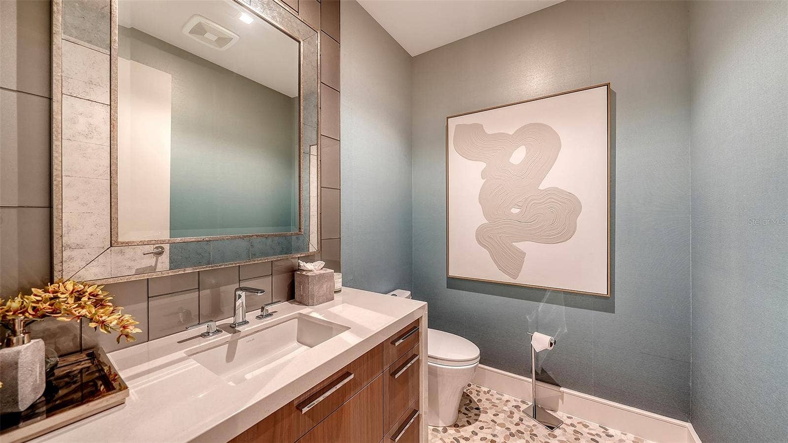 1561 GULF OF MEXICO DRIVE, #304, Longboat Key, FL 34228 1561 GULF OF MEXICO DRIVE, #304, Longboat Key, FL 34228