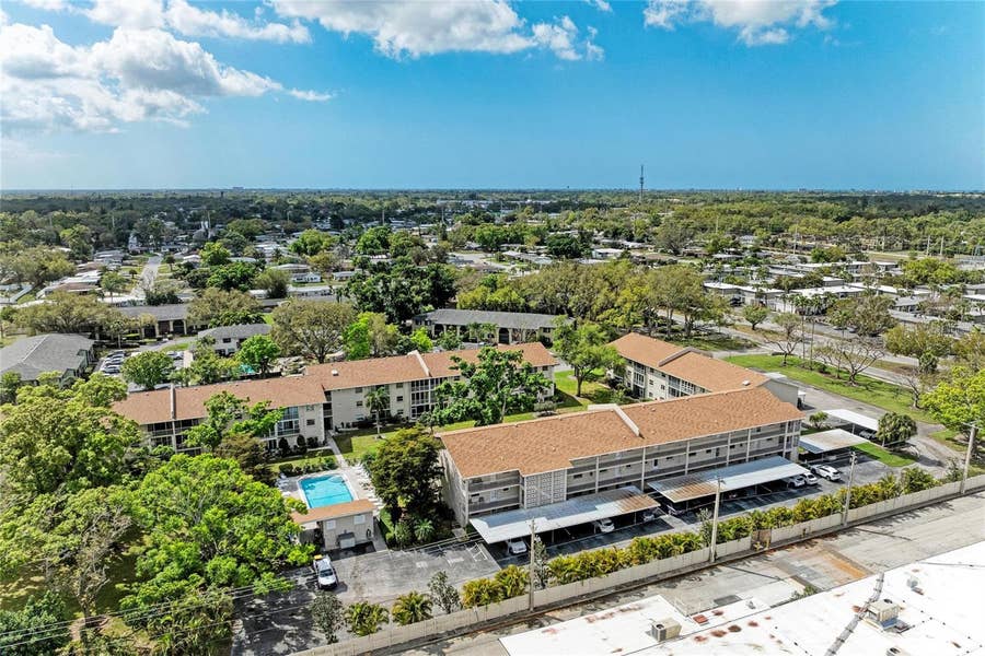 Property photo for 3983 MACEACHEN BOULEVARD, #424, Sarasota, FL
