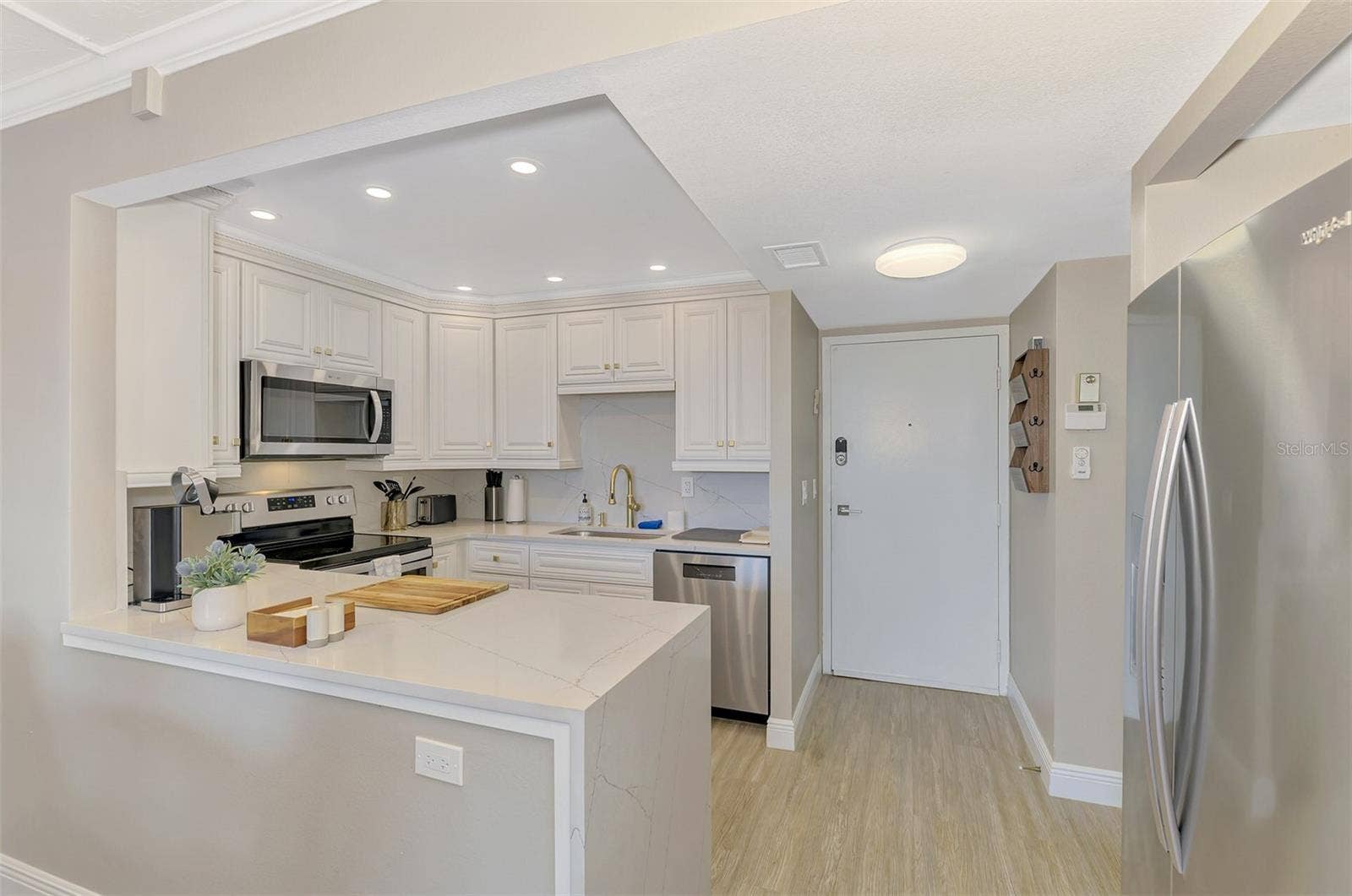 5855 MIDNIGHT PASS ROAD, #333, Sarasota, FL 34242 5855 MIDNIGHT PASS ROAD, #333, Sarasota, FL 34242