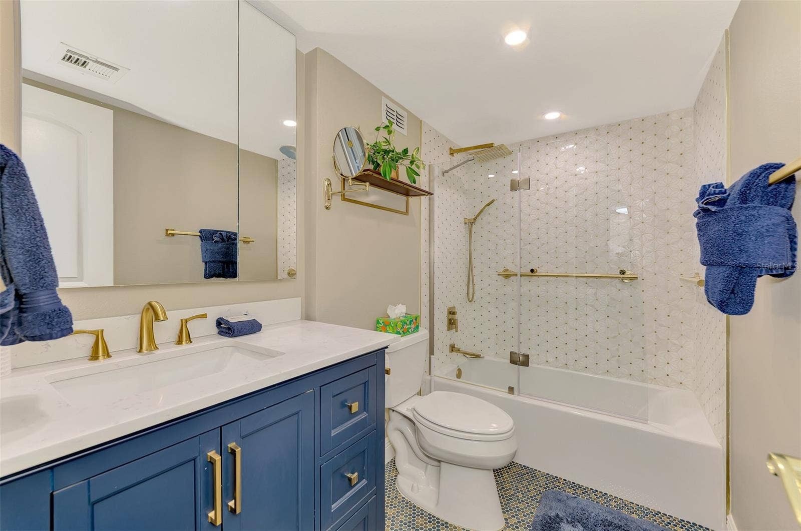 5855 MIDNIGHT PASS ROAD, #333, Sarasota, FL 34242 5855 MIDNIGHT PASS ROAD, #333, Sarasota, FL 34242