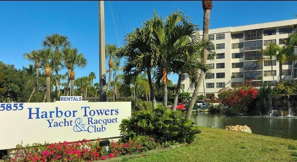 5855 MIDNIGHT PASS ROAD, #333, Sarasota, FL 34242 5855 MIDNIGHT PASS ROAD, #333, Sarasota, FL 34242