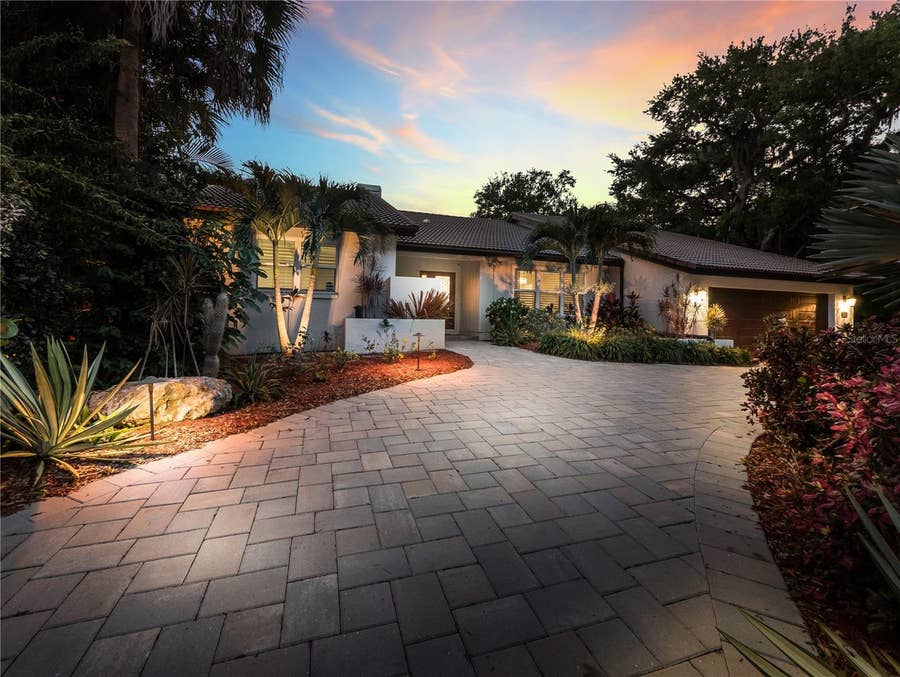 Property photo for 5231 SIESTA COVE DRIVE, Sarasota, FL