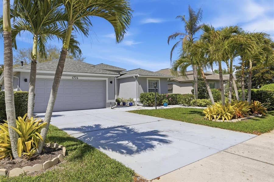 Property photo for 6726 W COUNTRY CLUB LANE, Sarasota, FL