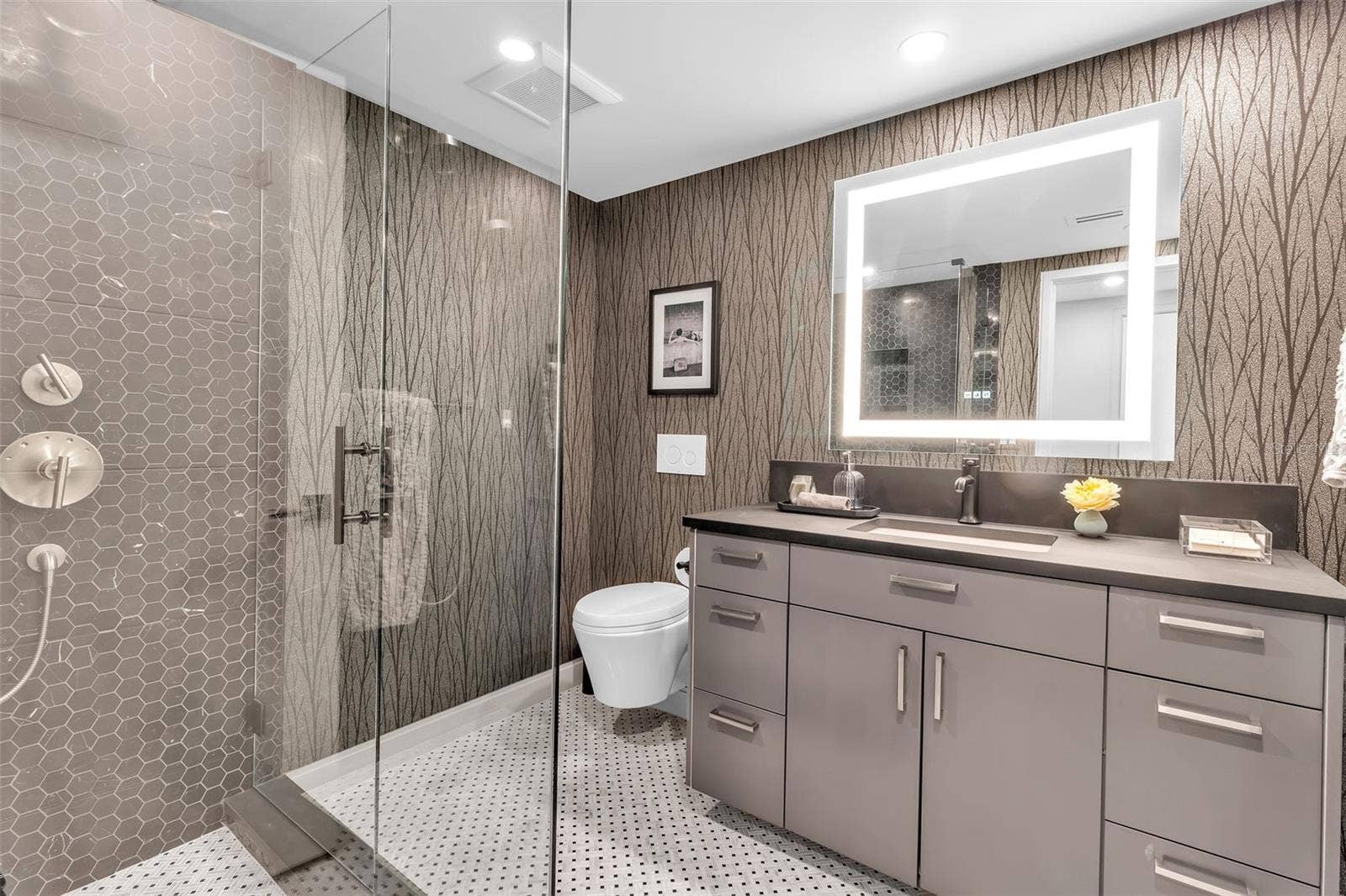5740 MIDNIGHT PASS ROAD, #403, Sarasota, FL 34242 Guest Bathroom