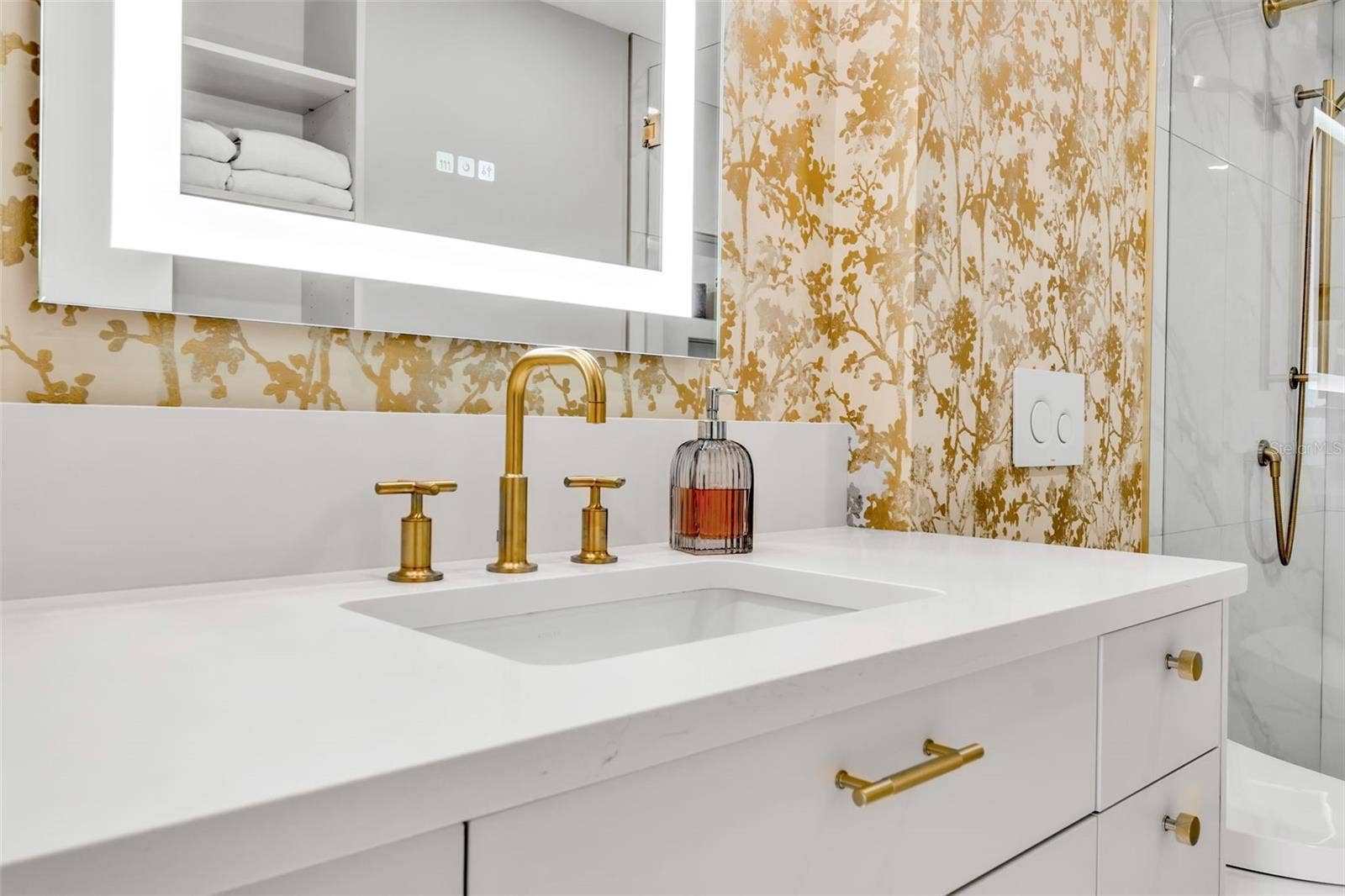 5740 MIDNIGHT PASS ROAD, #403, Sarasota, FL 34242 Primary Bathroom