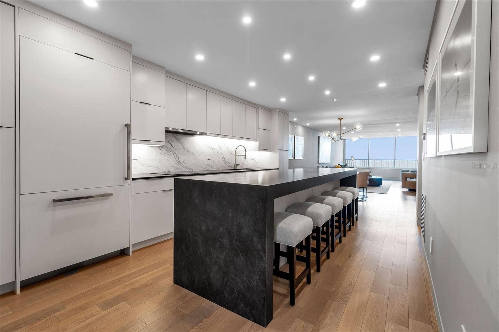 5740 MIDNIGHT PASS ROAD, #403, Sarasota, FL 34242 Gourmet Kitchen
