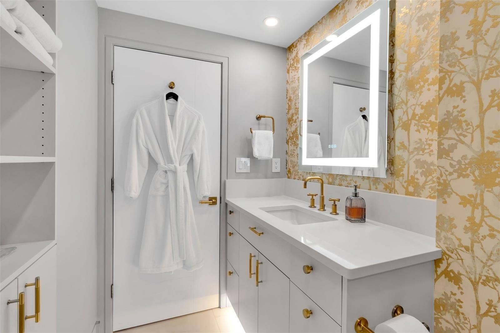 5740 MIDNIGHT PASS ROAD, #403, Sarasota, FL 34242 5740 MIDNIGHT PASS ROAD, #403, Sarasota, FL 34242
