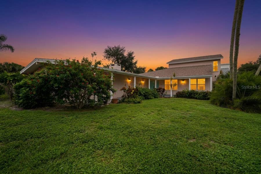 Property photo for 1804 BAYWOOD DRIVE, Sarasota, FL
