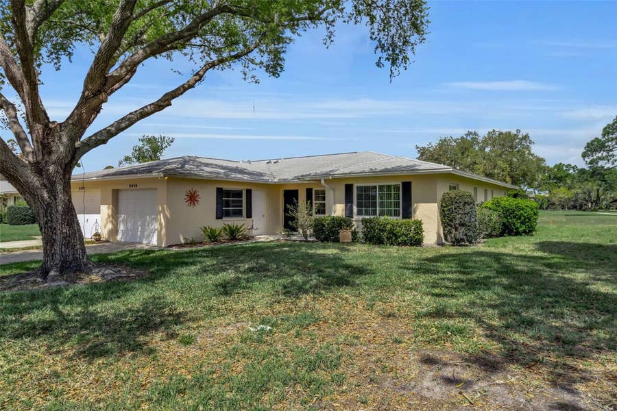 Property photo for 5519 PALM AIRE DRIVE, Sarasota, FL