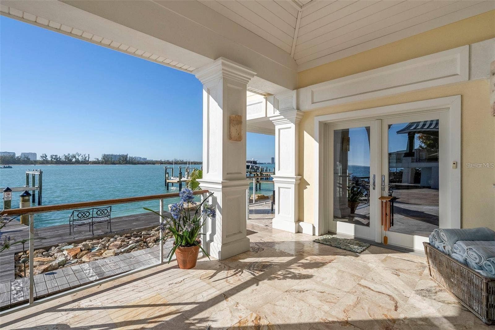 3750 BAYOU LOUISE LANE, Sarasota, FL 34242 3750 BAYOU LOUISE LANE, Sarasota, FL 34242