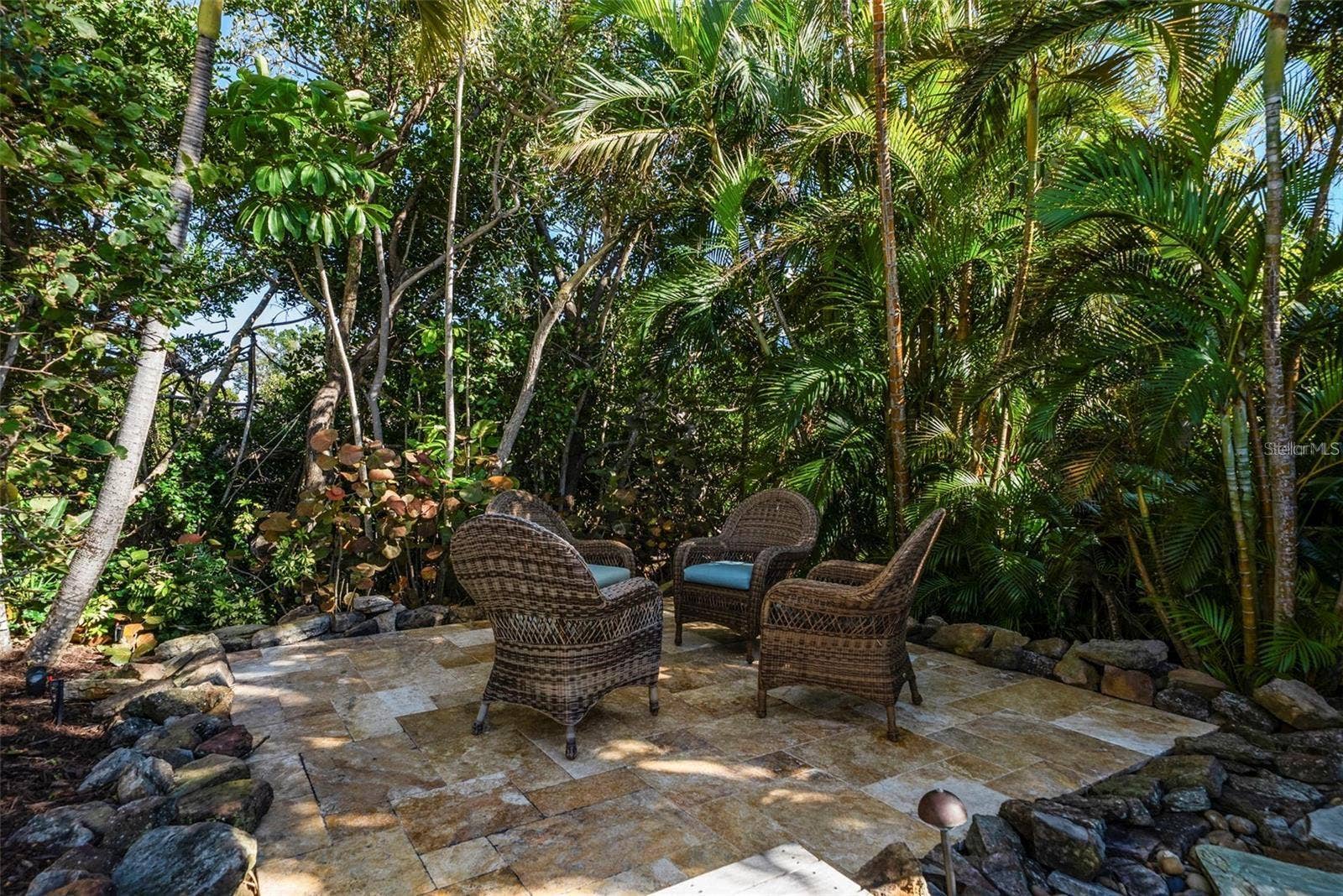 3750 BAYOU LOUISE LANE, Sarasota, FL 34242 3750 BAYOU LOUISE LANE, Sarasota, FL 34242