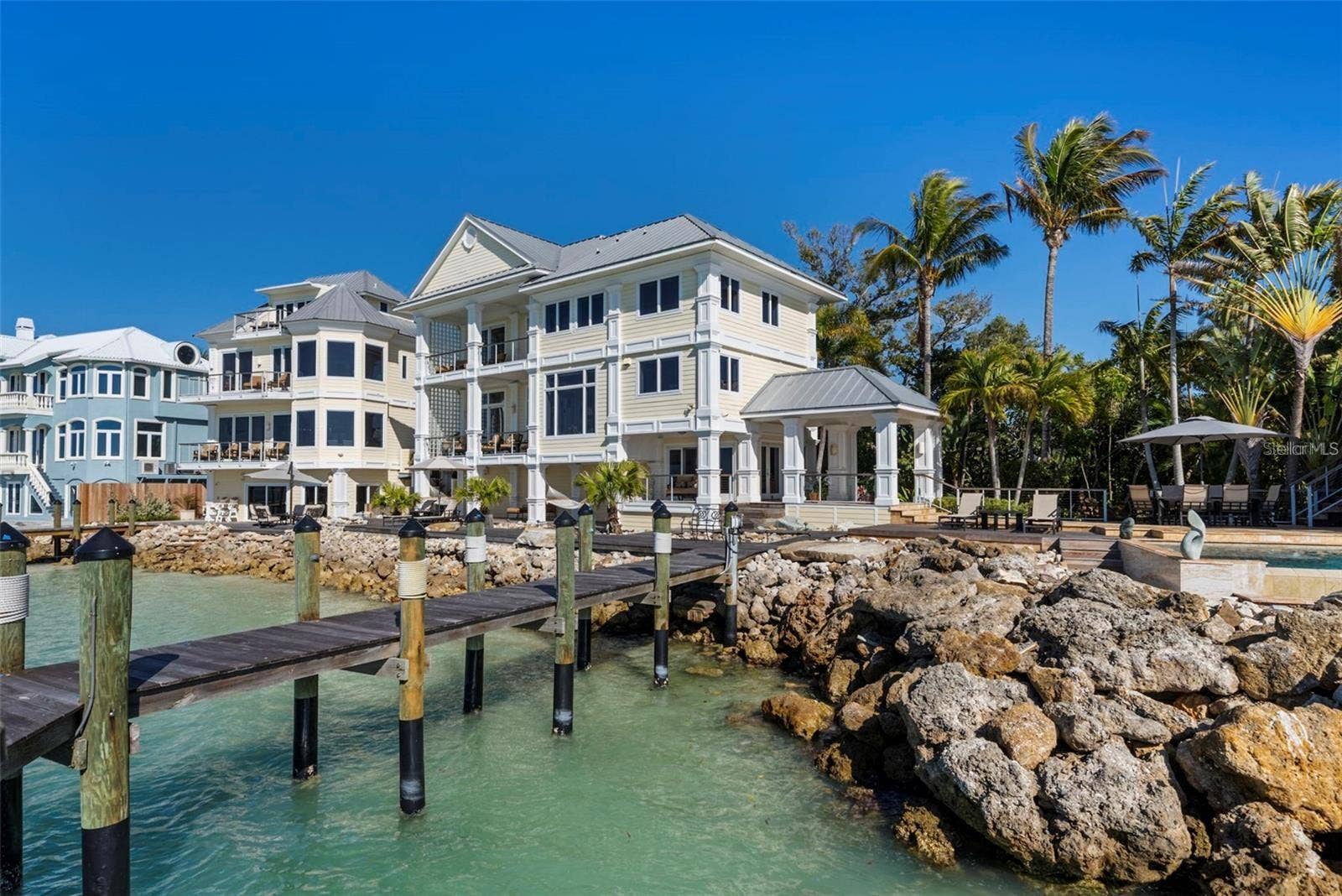 3750 BAYOU LOUISE LANE, Sarasota, FL 34242 3750 BAYOU LOUISE LANE, Sarasota, FL 34242