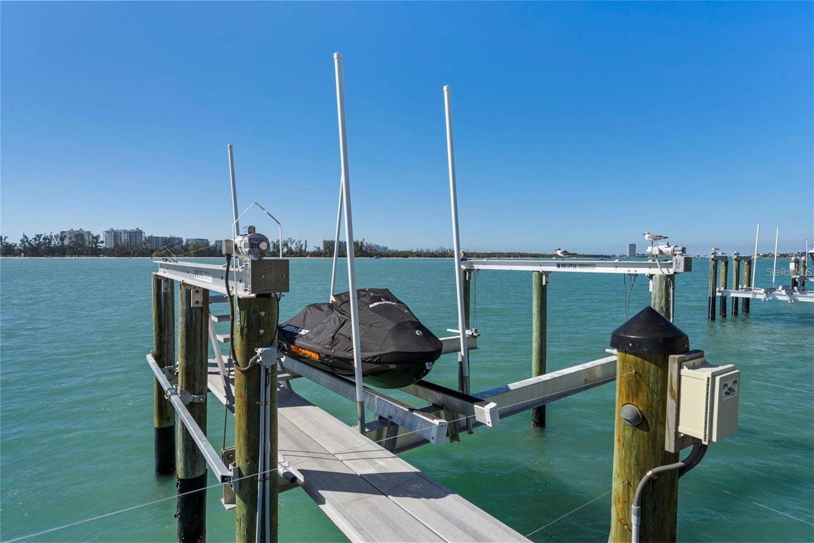 3750 BAYOU LOUISE LANE, Sarasota, FL 34242 3750 BAYOU LOUISE LANE, Sarasota, FL 34242