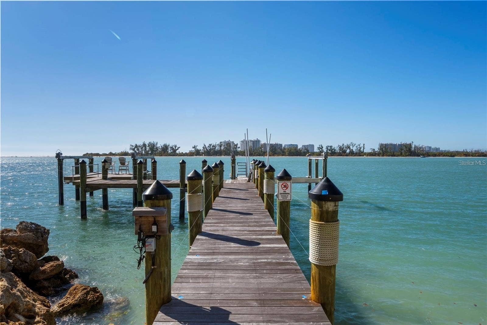 3750 BAYOU LOUISE LANE, Sarasota, FL 34242 3750 BAYOU LOUISE LANE, Sarasota, FL 34242