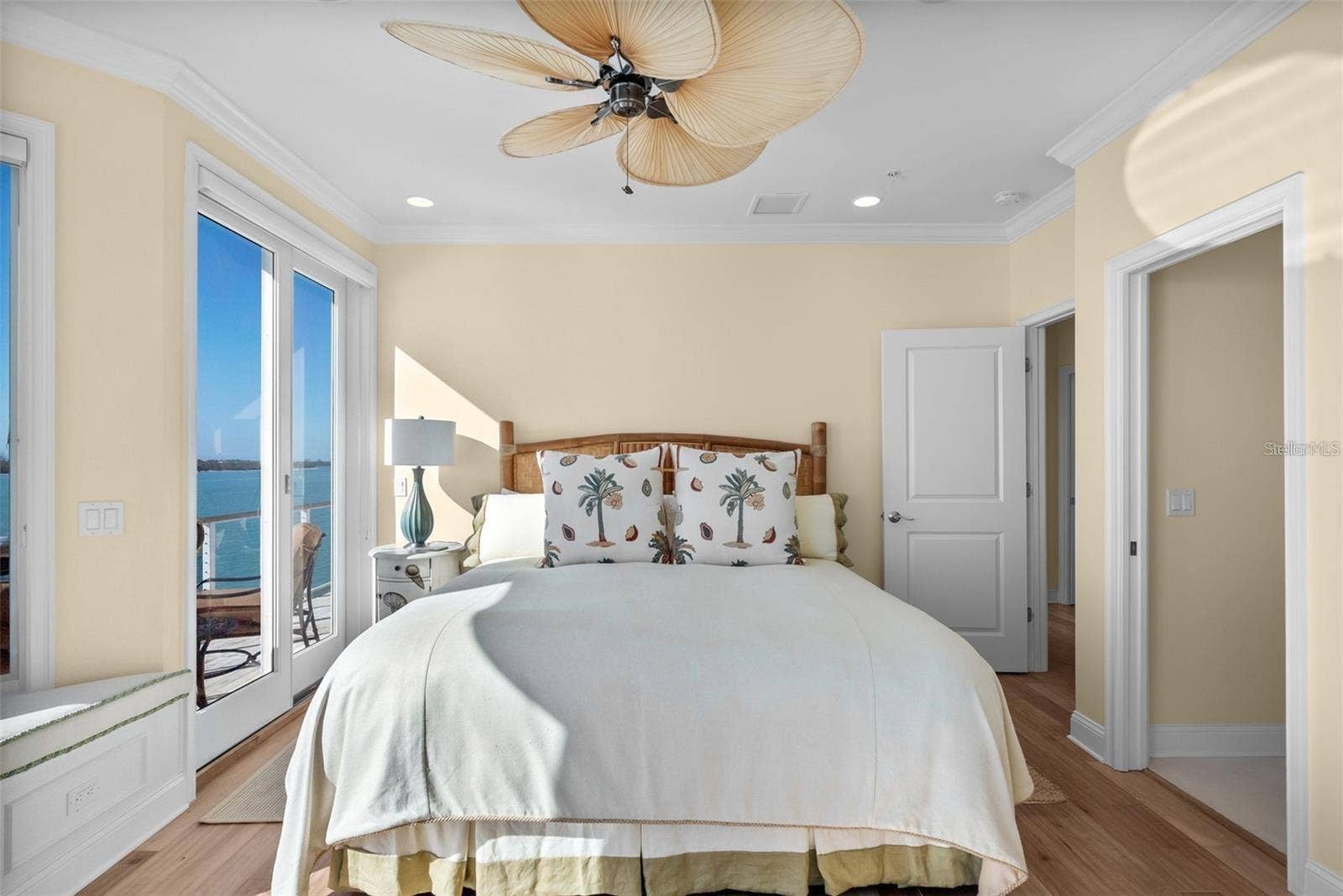 3750 BAYOU LOUISE LANE, Sarasota, FL 34242 3750 BAYOU LOUISE LANE, Sarasota, FL 34242