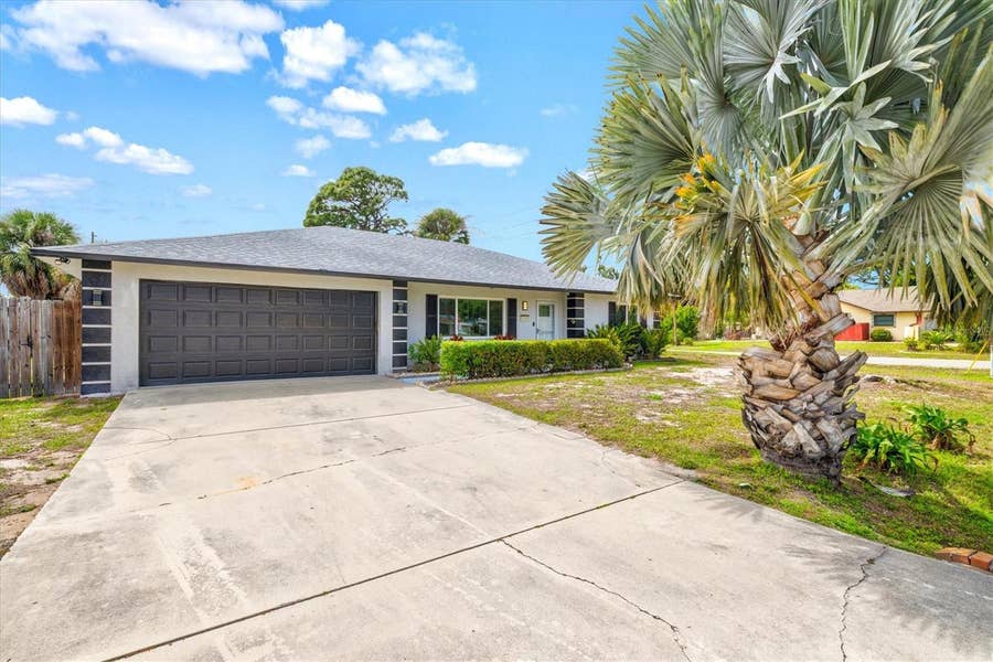 Property photo for 3310 SIESTA DRIVE, Venice, FL