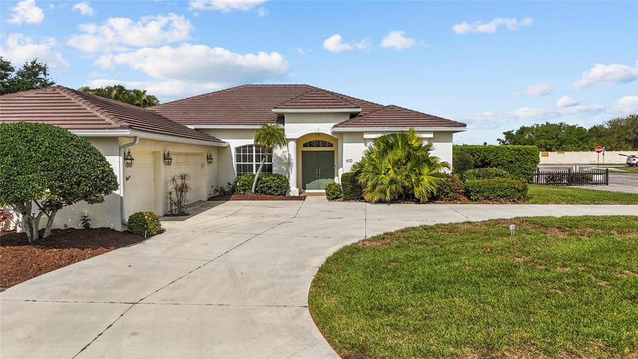 Property photo for 600 COCKATOO CIRCLE, Venice, FL