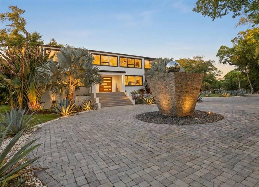 Property photo for 4942 HUBNER CIRCLE, Sarasota, FL