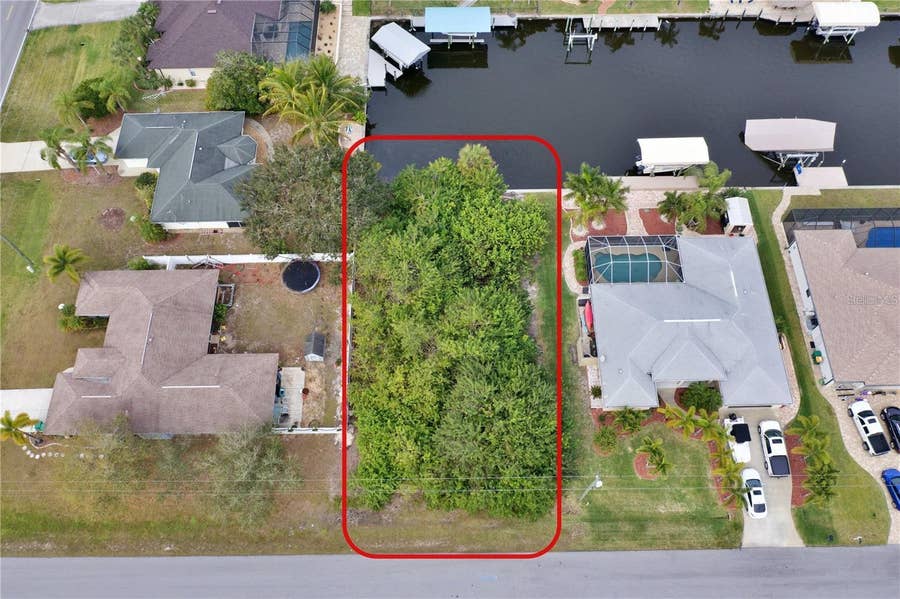 Property photo for 9180 SPRING CIRCLE, Port Charlotte, FL