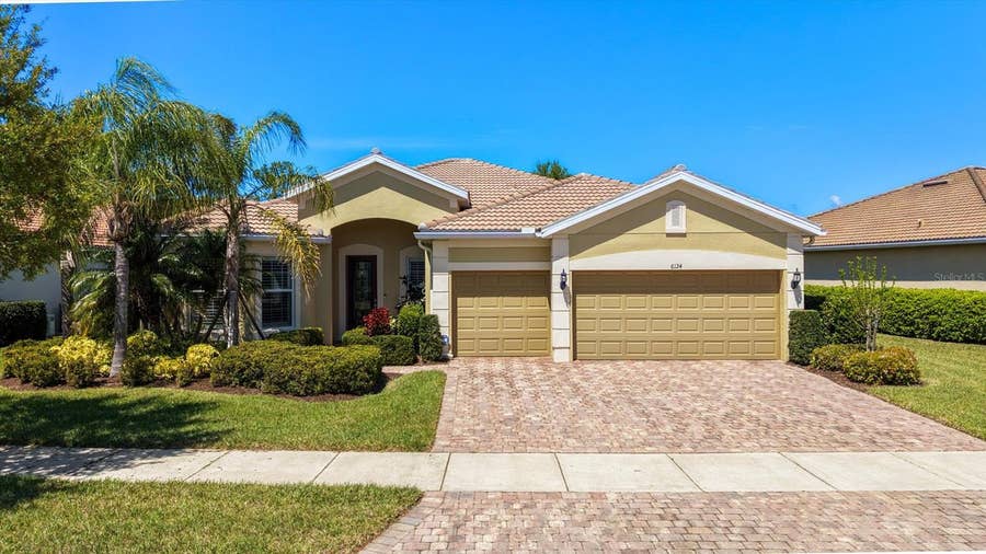 Property photo for 6124 ABACO DRIVE, Sarasota, FL