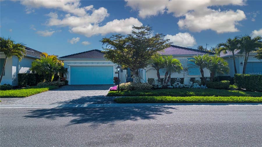 Property photo for 7732 SANDHILL LAKE DRIVE, Sarasota, FL