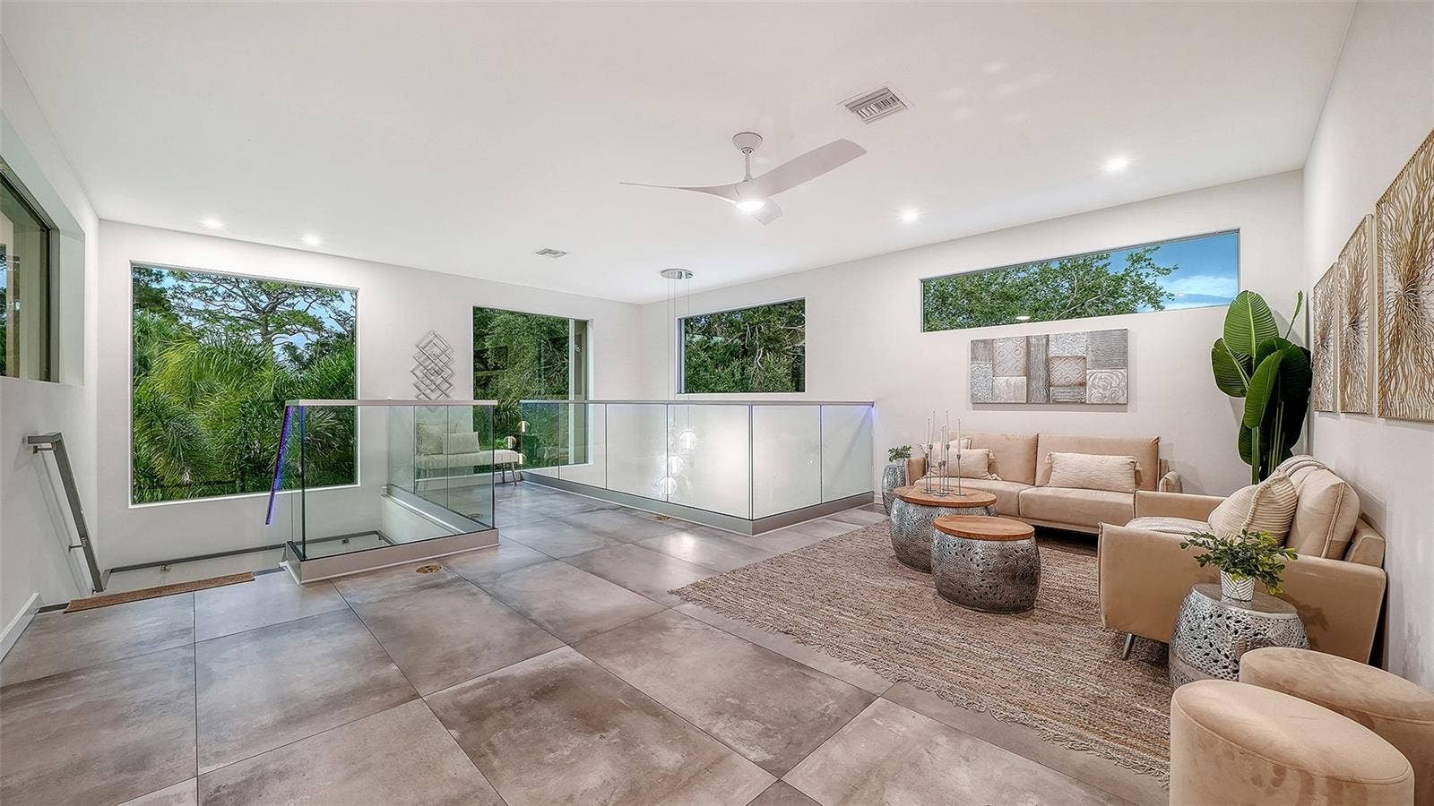 2050 EUCLID TERRACE, Sarasota, FL 34239 2050 EUCLID TERRACE, Sarasota, FL 34239